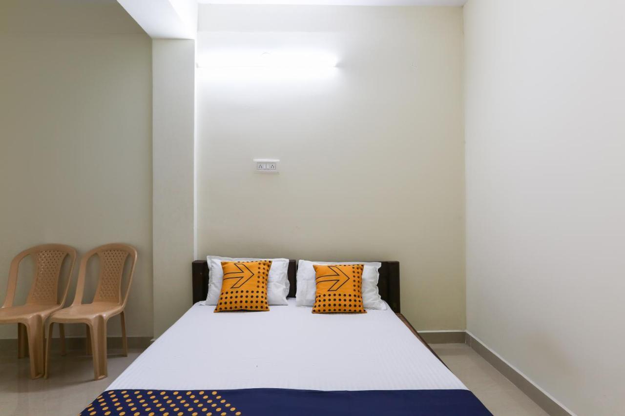 Spot On 63050 Kag Rooms Gūduvāncheri Kültér fotó