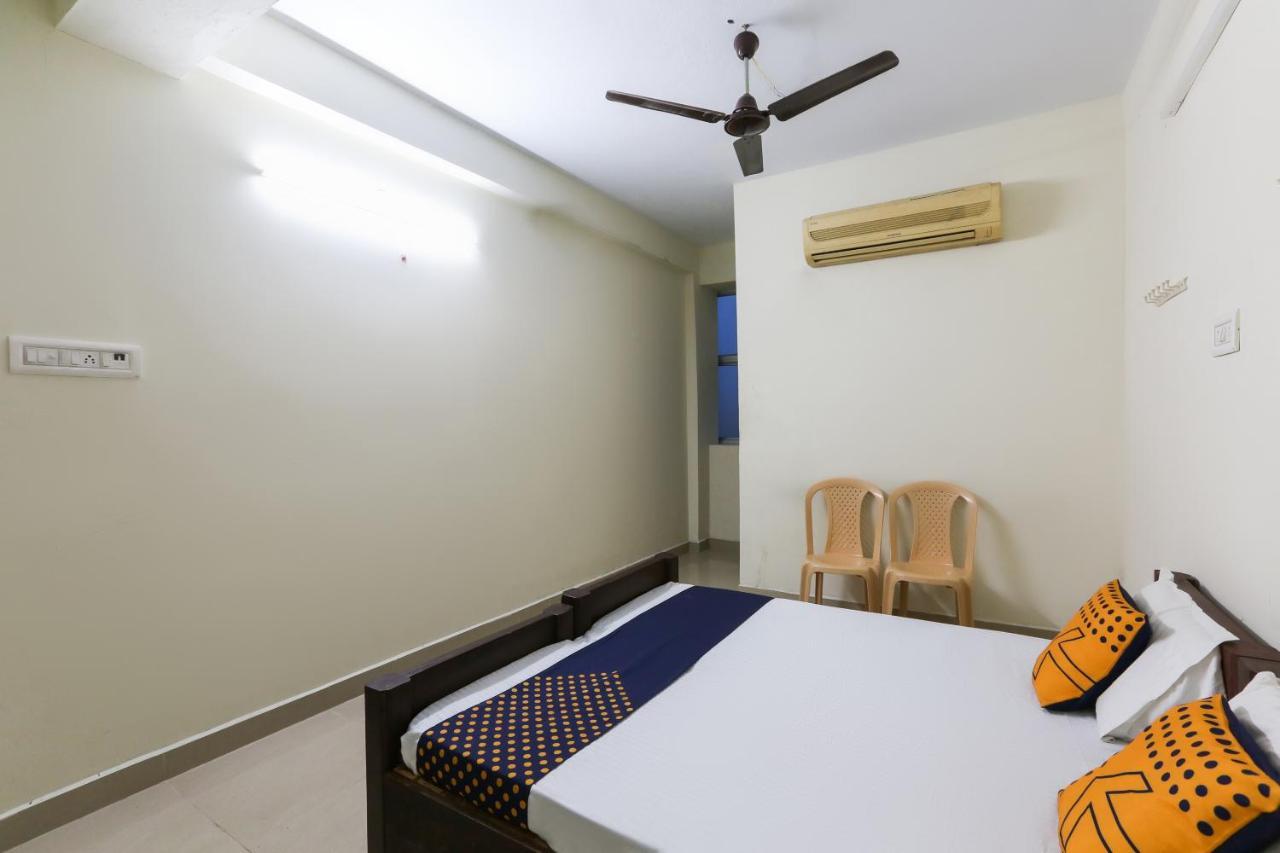 Spot On 63050 Kag Rooms Gūduvāncheri Kültér fotó