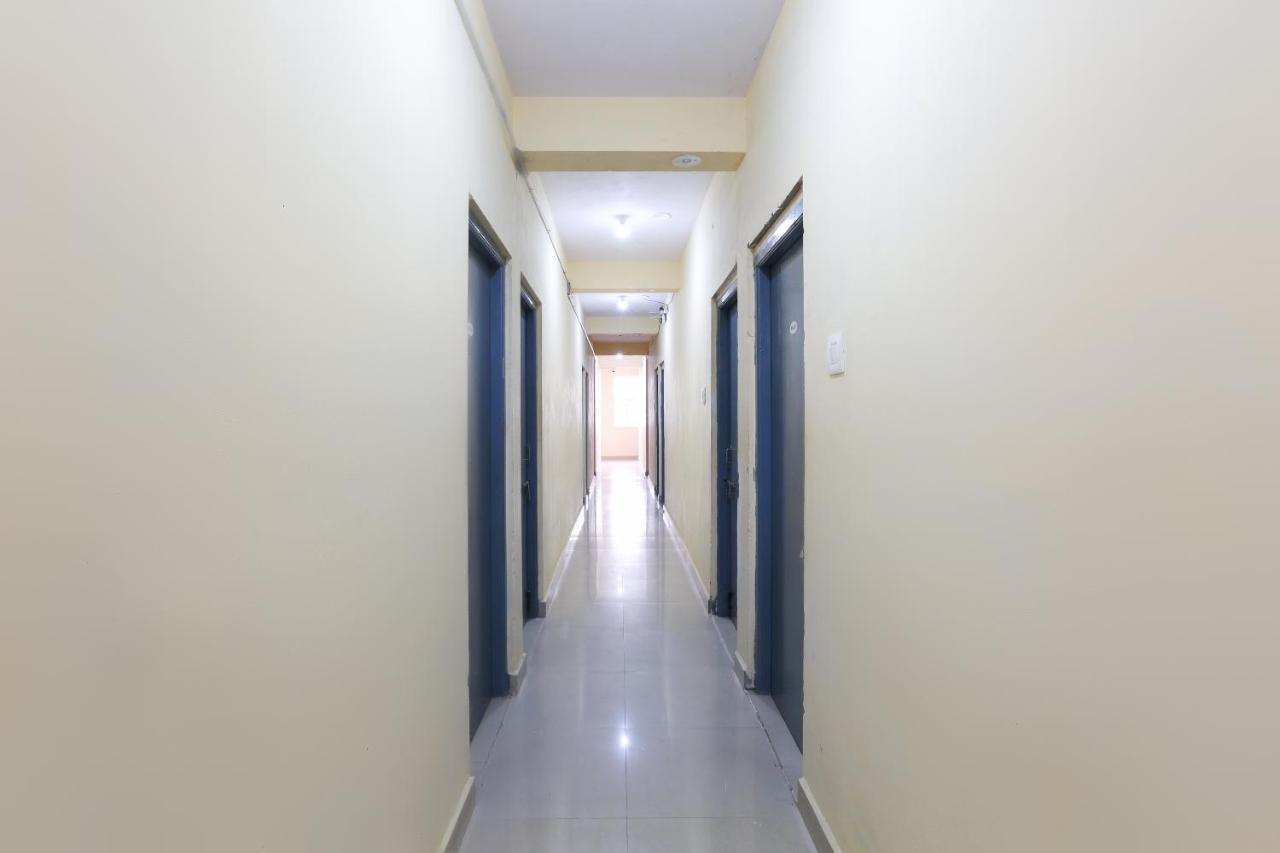 Spot On 63050 Kag Rooms Gūduvāncheri Kültér fotó
